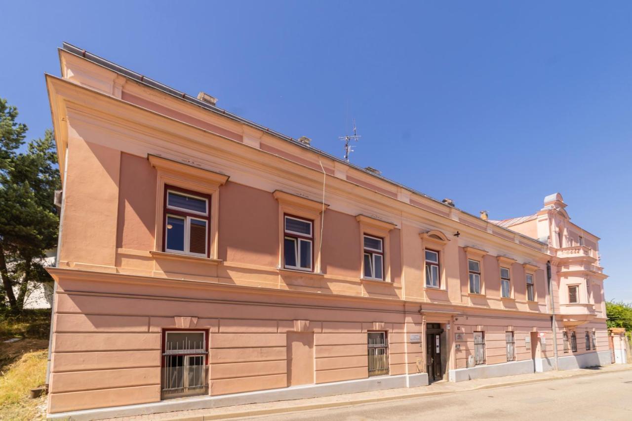 Apartmany Nezarka A Privatni Wellness Jindřichŭv Hradec Exteriör bild