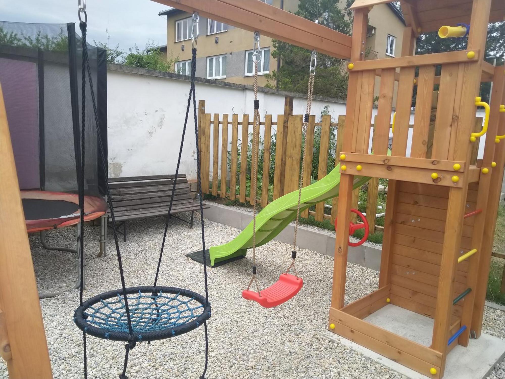 Apartmany Nezarka A Privatni Wellness Jindřichŭv Hradec Exteriör bild