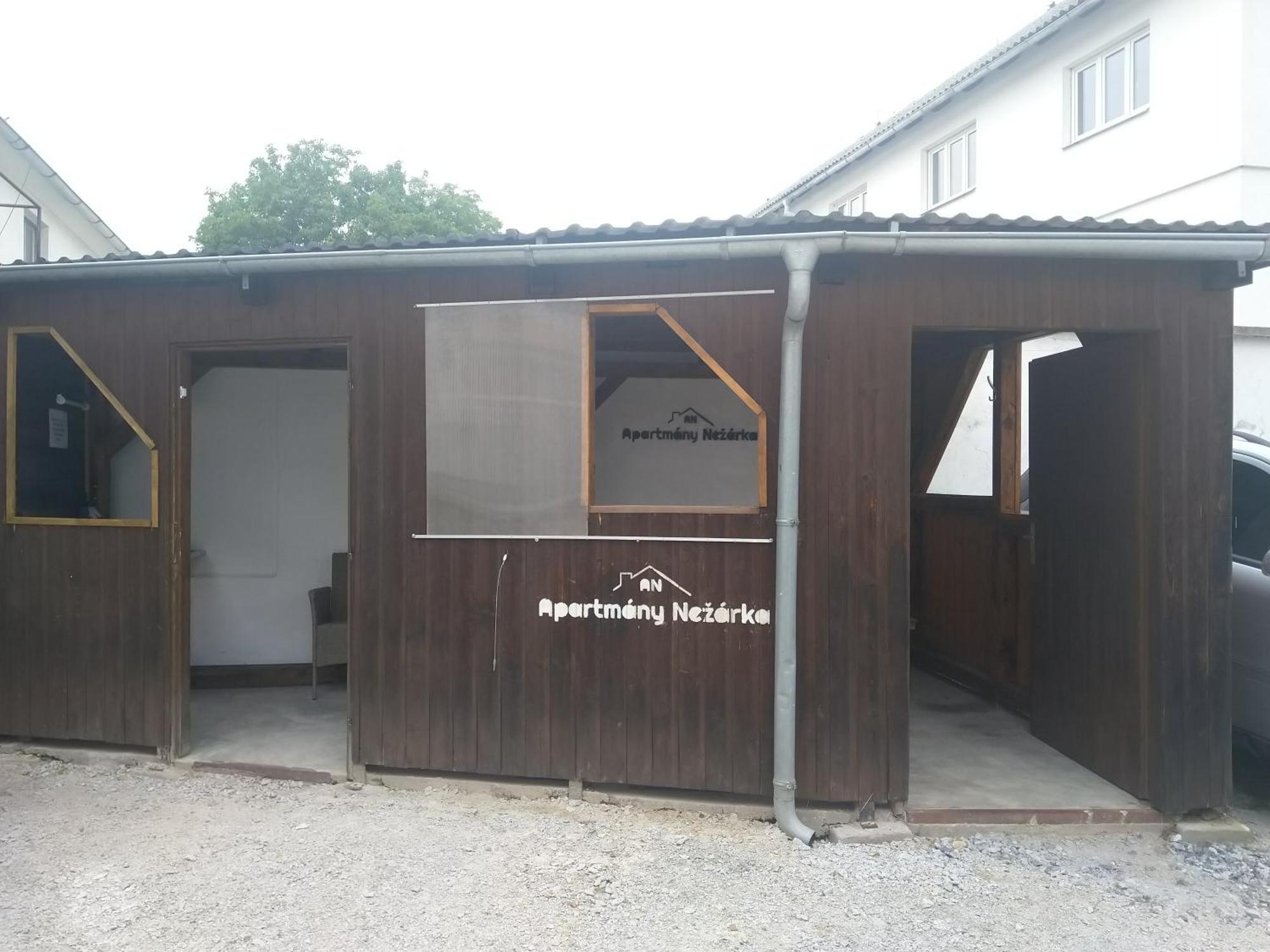 Apartmany Nezarka A Privatni Wellness Jindřichŭv Hradec Exteriör bild